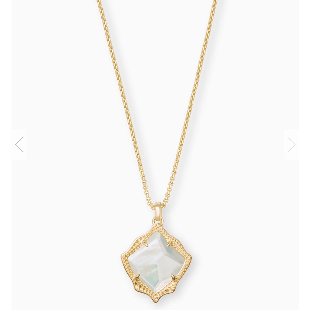 Kendra Scott pearl necklace.